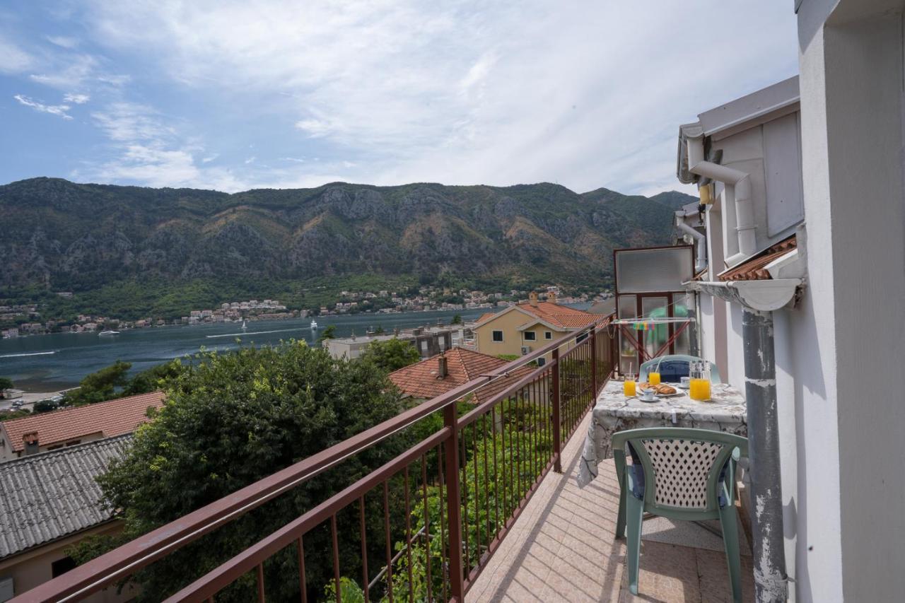 Albatros Apartment Kotor Exterior photo